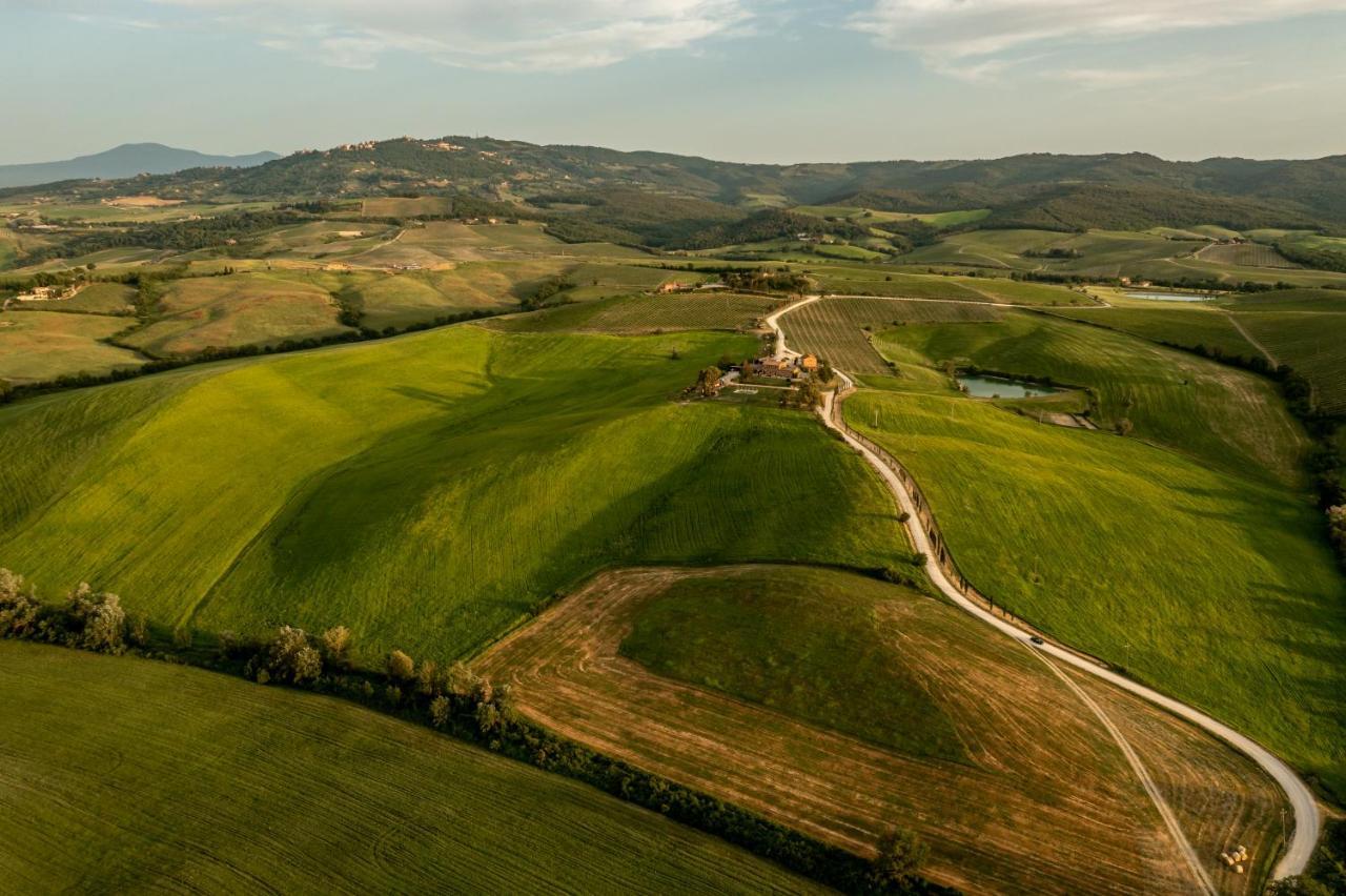Wine Resort Colsereno Montalcino Exteriör bild